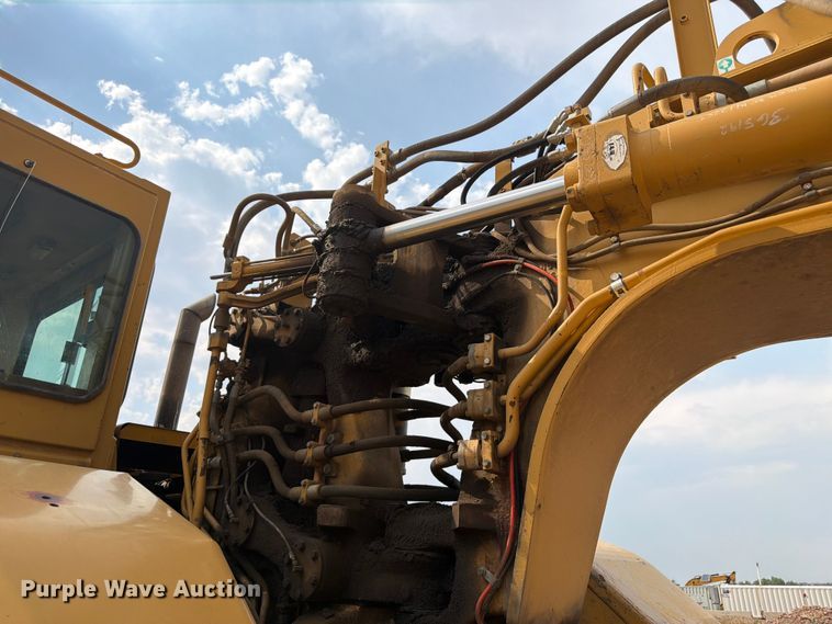 image for item EW2168 1998 Caterpillar 627F scraper