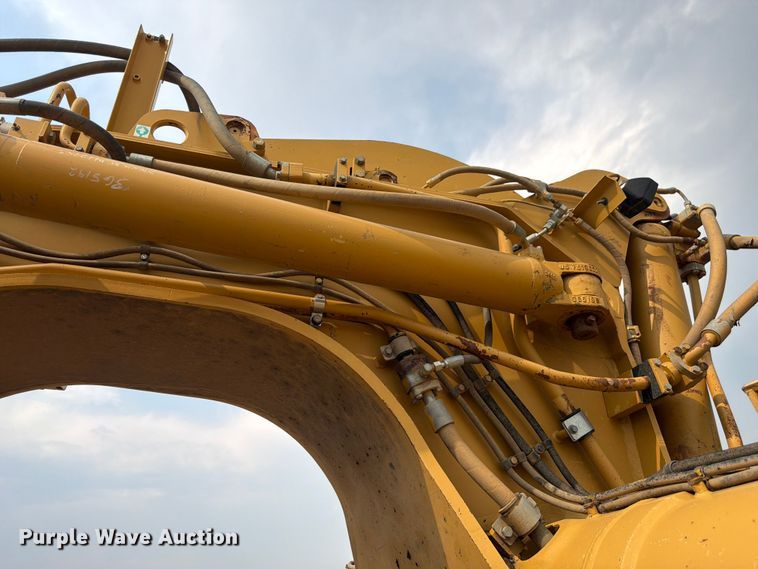 image for item EW2168 1998 Caterpillar 627F scraper