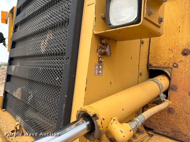 image for item EW2168 1998 Caterpillar 627F scraper
