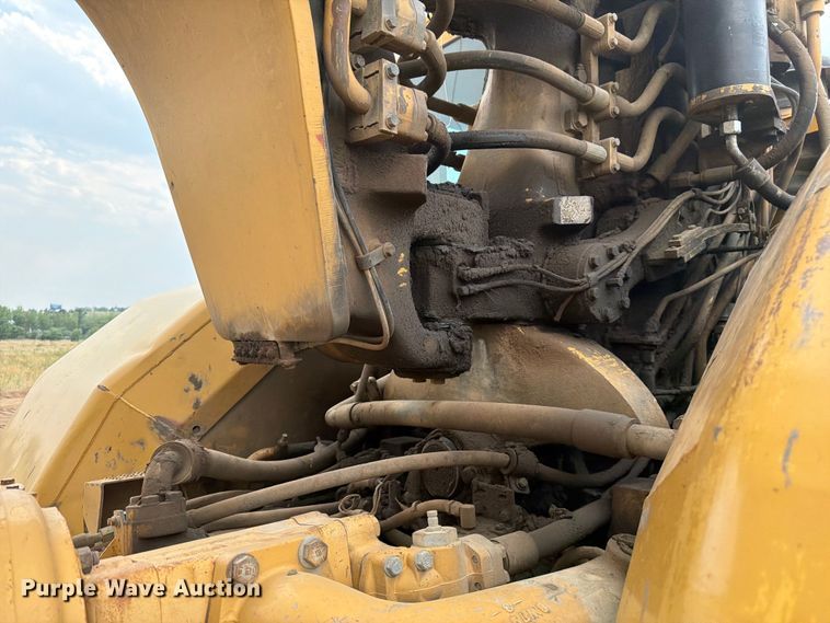 image for item EW2168 1998 Caterpillar 627F scraper