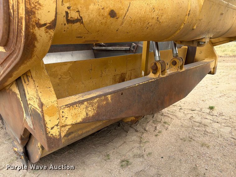image for item EW2168 1998 Caterpillar 627F scraper