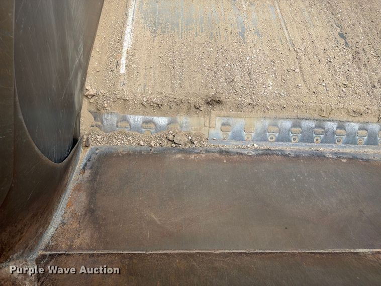image for item EW2168 1998 Caterpillar 627F scraper