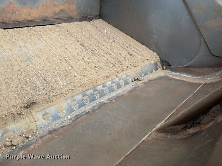image for item EW2168 1998 Caterpillar 627F scraper
