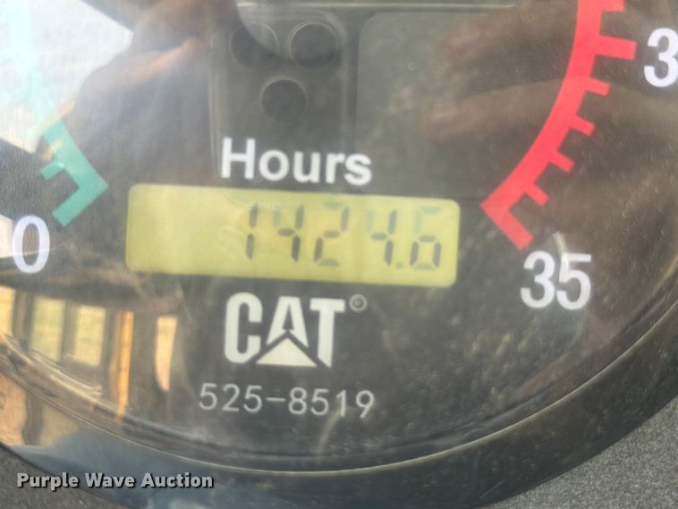 image for item EW2168 1998 Caterpillar 627F scraper