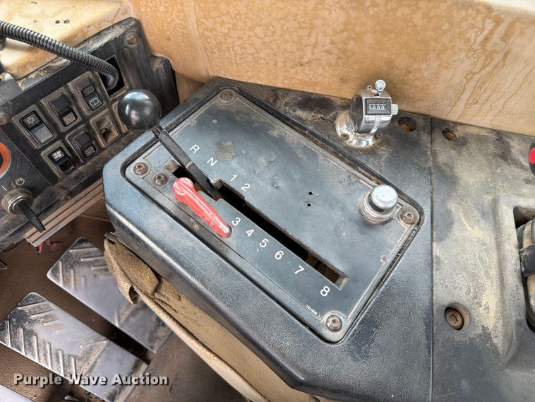 image for item EW2168 1998 Caterpillar 627F scraper
