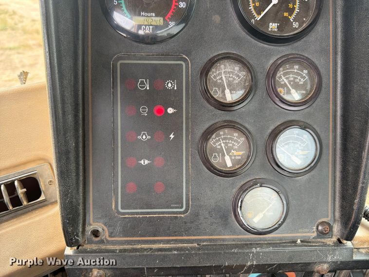 image for item EW2168 1998 Caterpillar 627F scraper