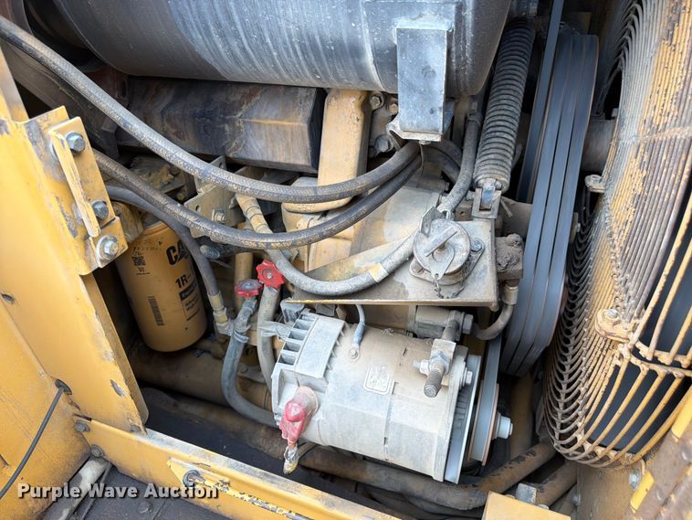 image for item EW2168 1998 Caterpillar 627F scraper