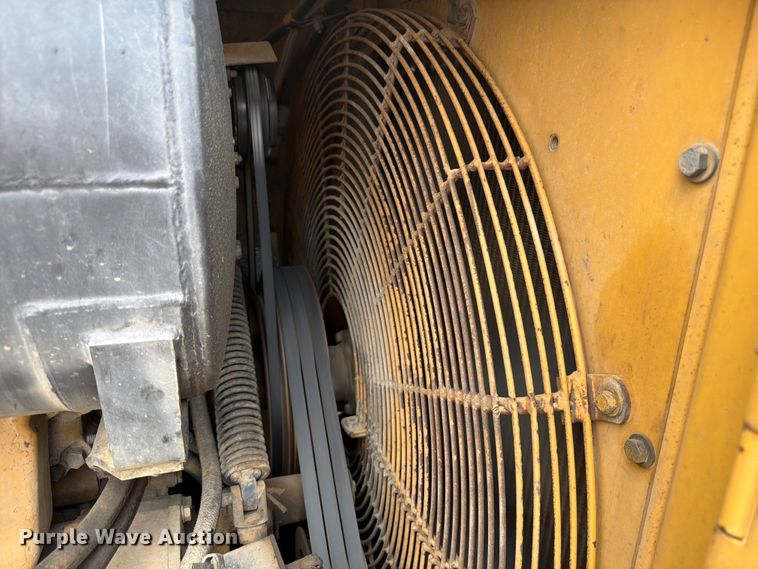 image for item EW2168 1998 Caterpillar 627F scraper