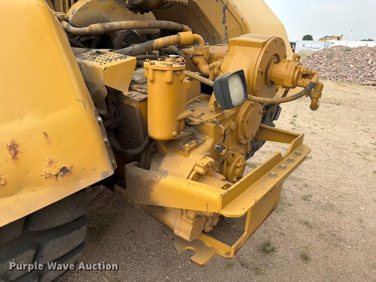image for item EW2169 1998 Caterpillar 627F scraper