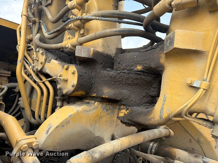 image for item EW2169 1998 Caterpillar 627F scraper
