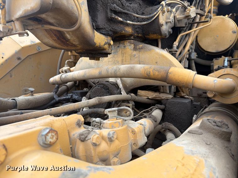 image for item EW2169 1998 Caterpillar 627F scraper