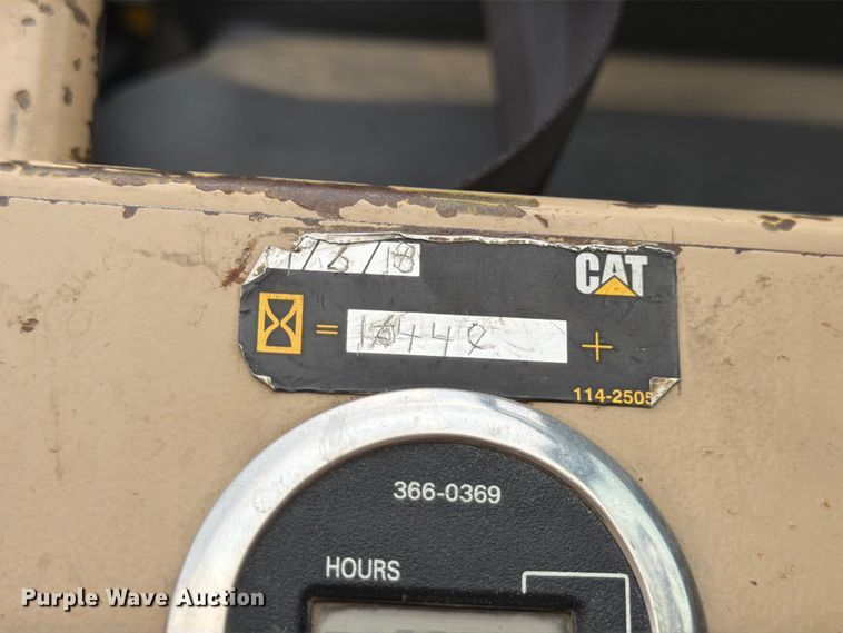 image for item EW2169 1998 Caterpillar 627F scraper