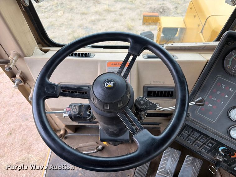 image for item EW2169 1998 Caterpillar 627F scraper
