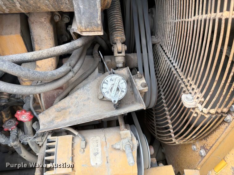 image for item EW2169 1998 Caterpillar 627F scraper