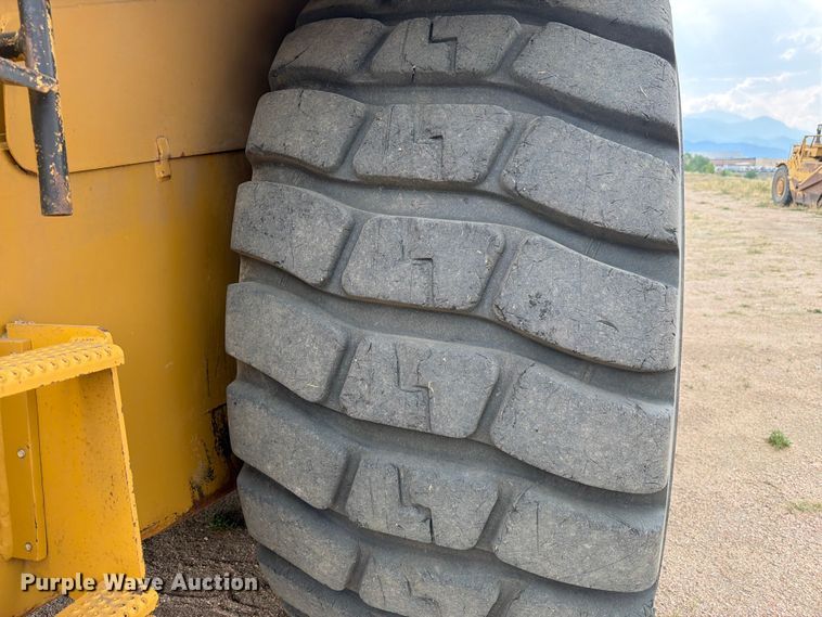 image for item EW2169 1998 Caterpillar 627F scraper