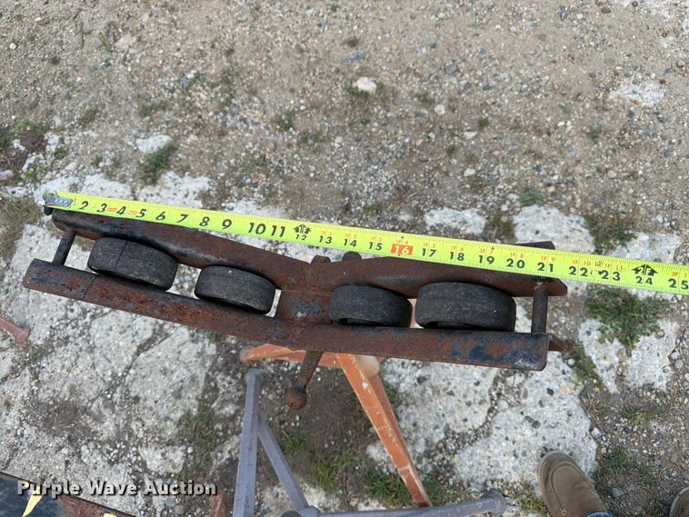 image for item EW5000 (6) Adjustable pipe stands