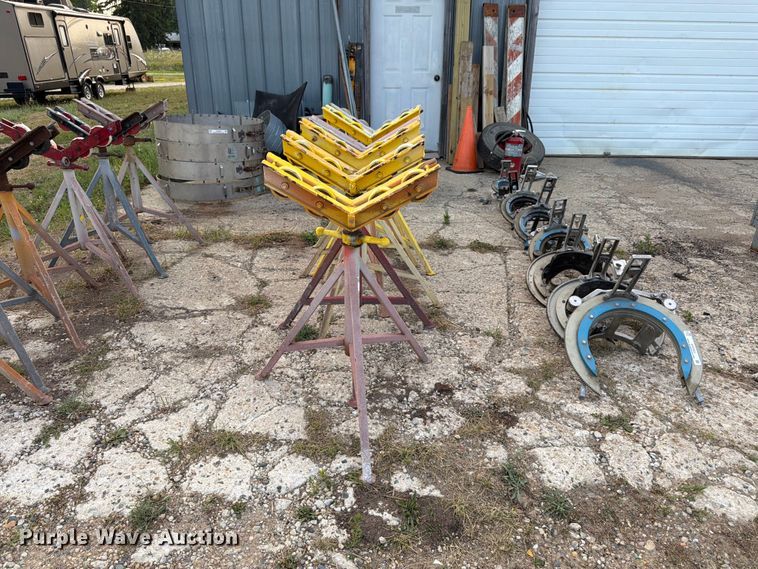 image for item EW5001 (6) Adjustable pipe stands