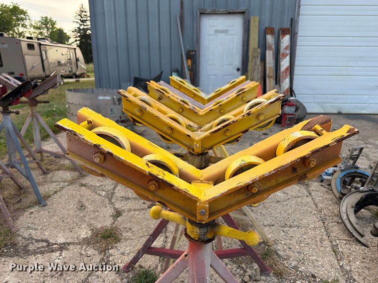image for item EW5001 (6) Adjustable pipe stands