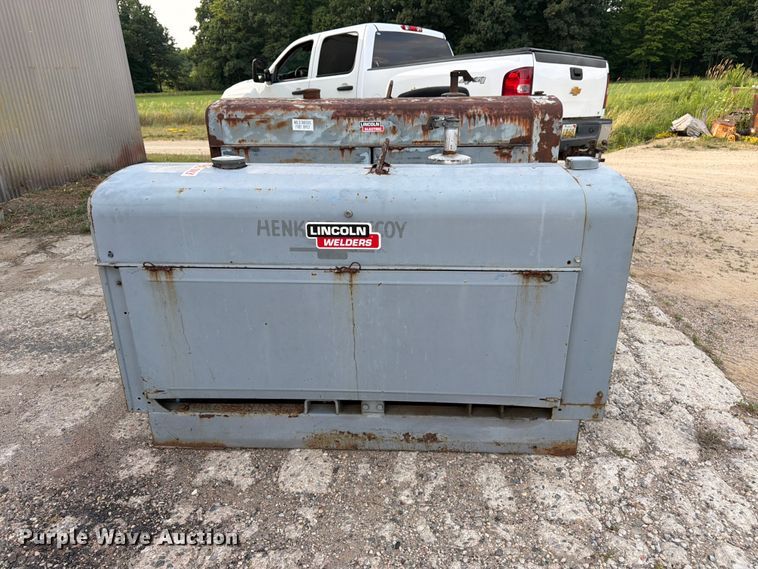 image for item EW5004 1979 Lincoln SA-250 welder