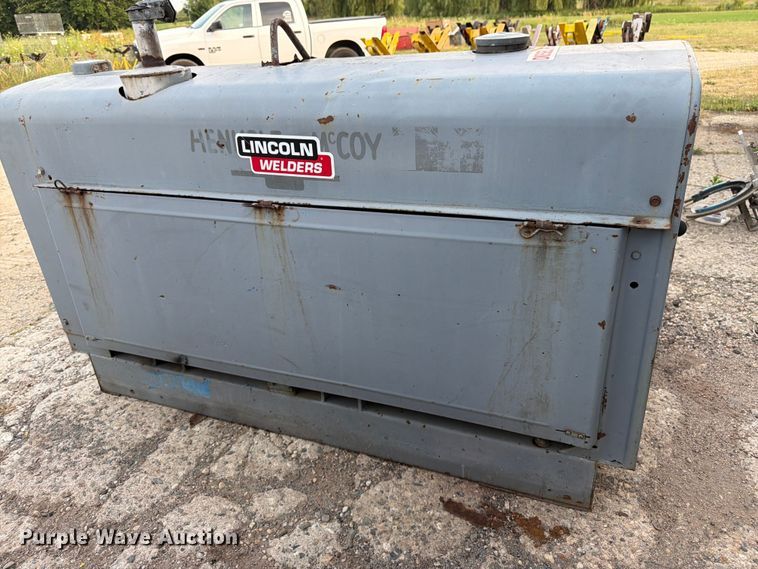 image for item EW5004 1979 Lincoln SA-250 welder