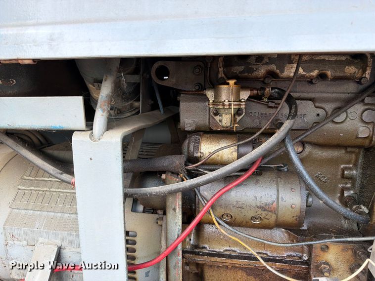 image for item EW5004 1979 Lincoln SA-250 welder