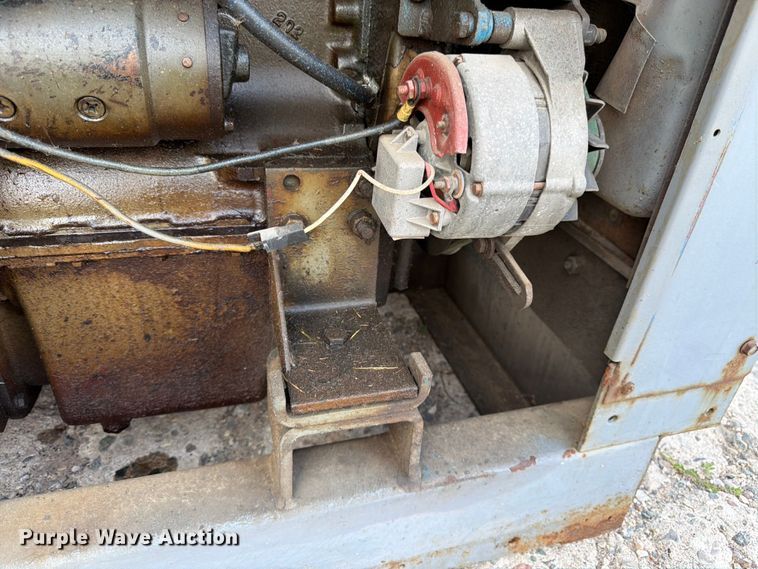 image for item EW5004 1979 Lincoln SA-250 welder