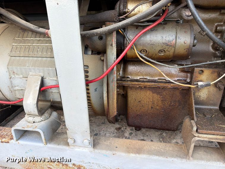 image for item EW5004 1979 Lincoln SA-250 welder