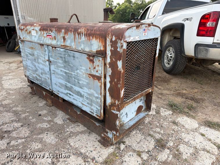 image for item EW5005 1974 Lincoln SAE-400 welder