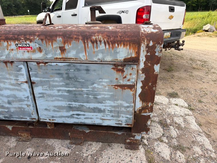 image for item EW5005 1974 Lincoln SAE-400 welder