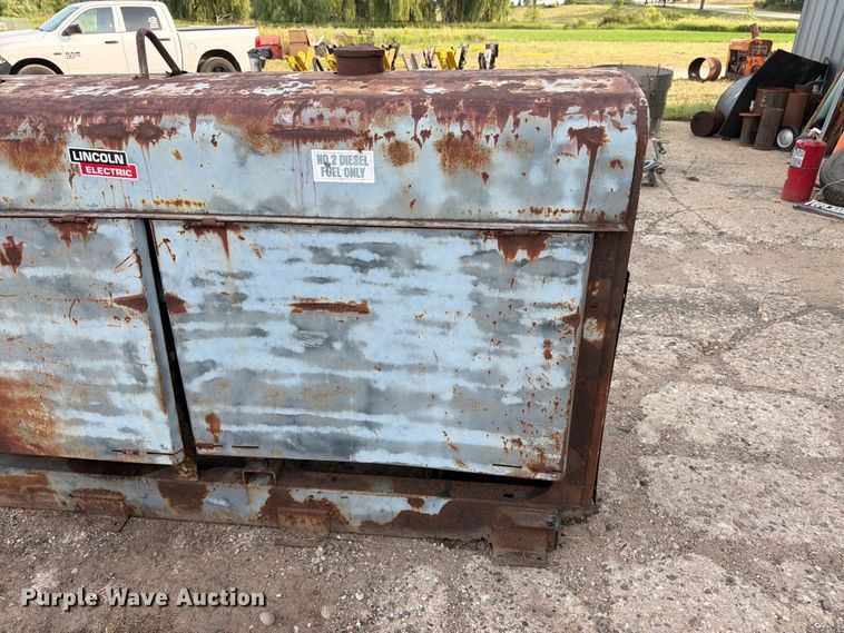 image for item EW5005 1974 Lincoln SAE-400 welder