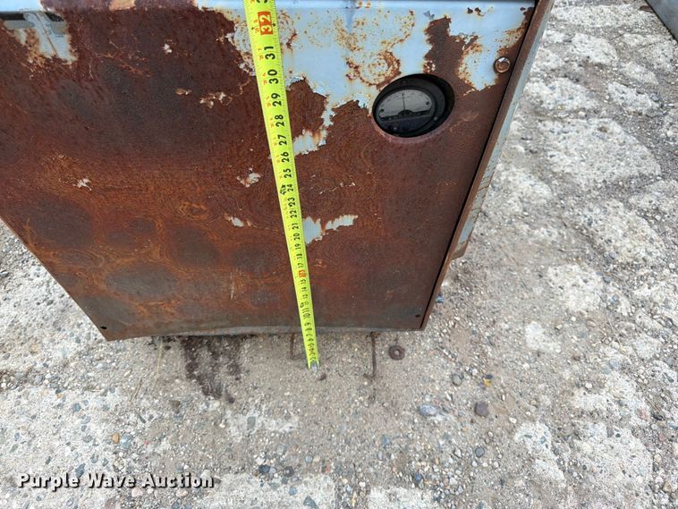 image for item EW5005 1974 Lincoln SAE-400 welder