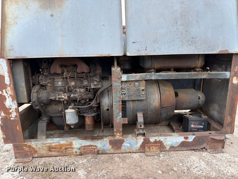 image for item EW5005 1974 Lincoln SAE-400 welder