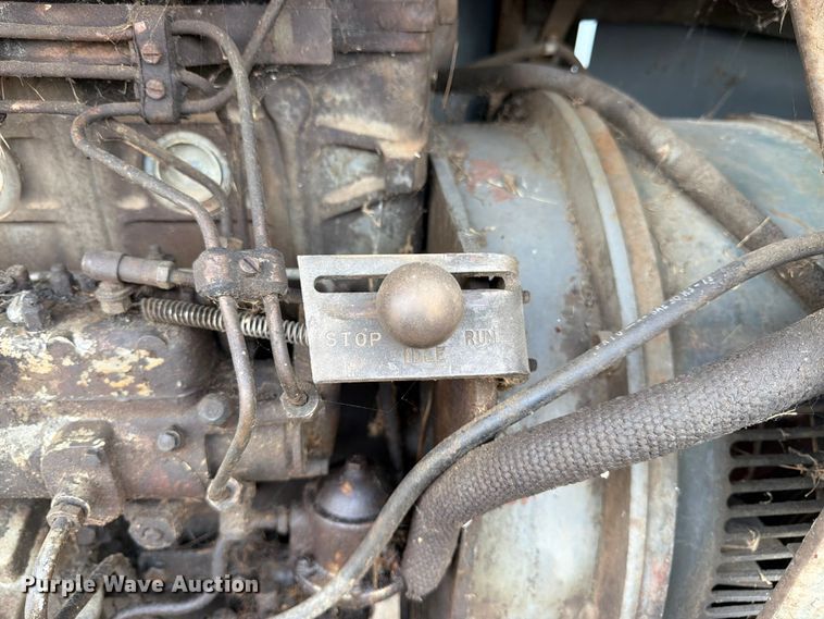image for item EW5005 1974 Lincoln SAE-400 welder