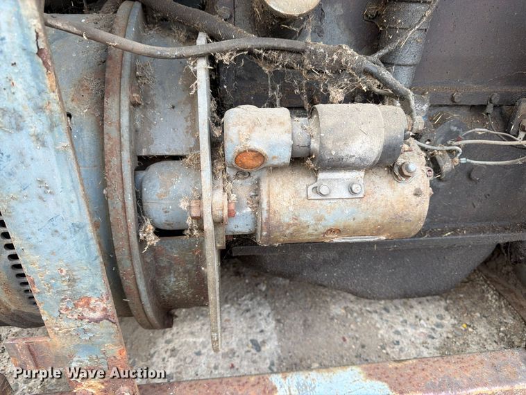 image for item EW5005 1974 Lincoln SAE-400 welder