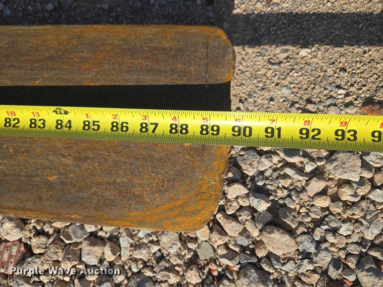 image for item EW8534 Caterpillar P17500 forklift