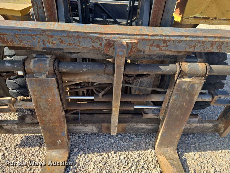 image for item EW8534 Caterpillar P17500 forklift