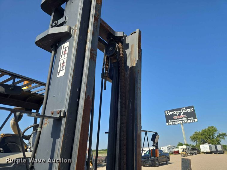 image for item EW8534 Caterpillar P17500 forklift