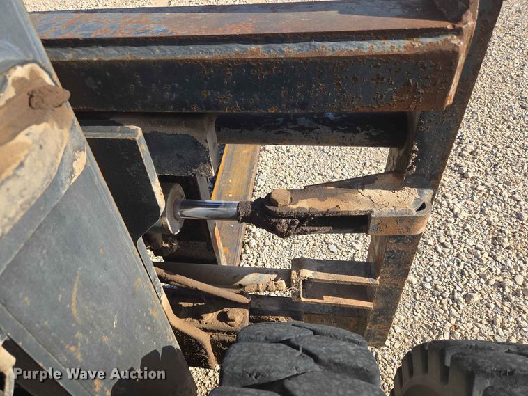 image for item EW8534 Caterpillar P17500 forklift