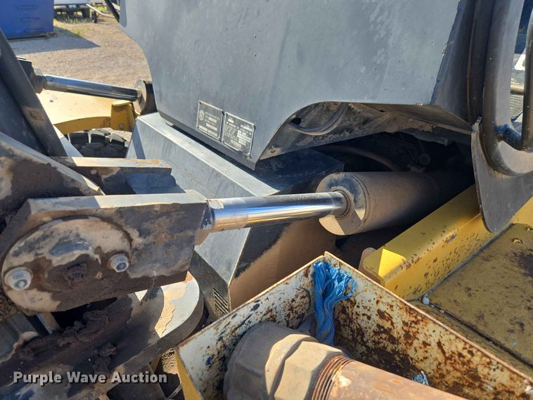image for item EW8534 Caterpillar P17500 forklift