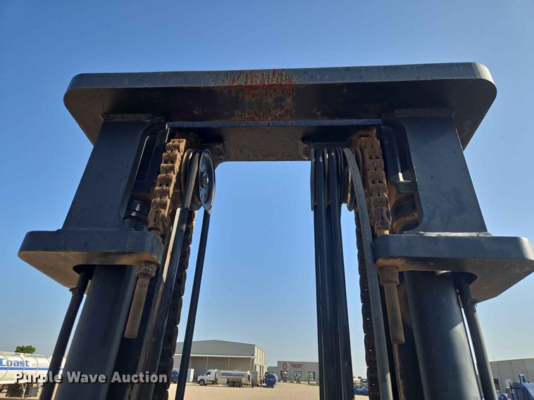 image for item EW8534 Caterpillar P17500 forklift