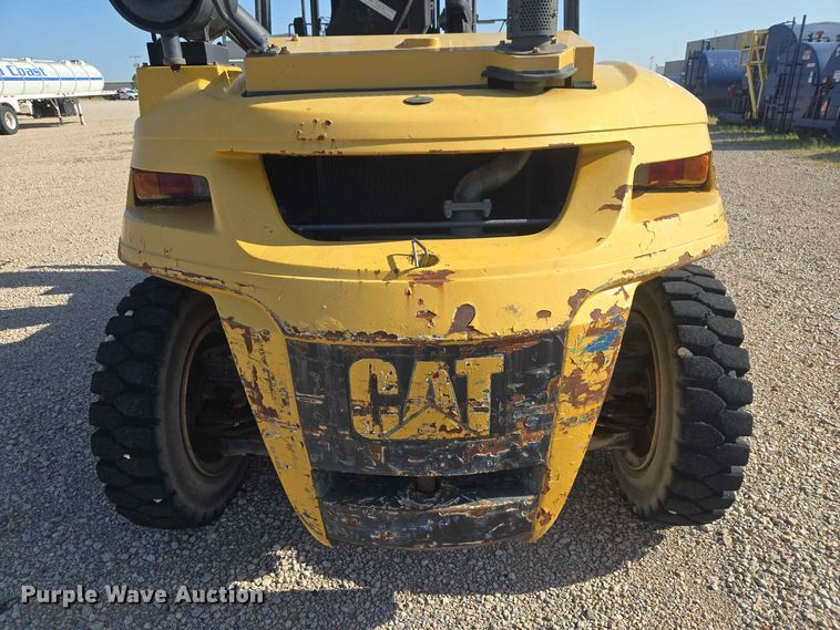 image for item EW8534 Caterpillar P17500 forklift