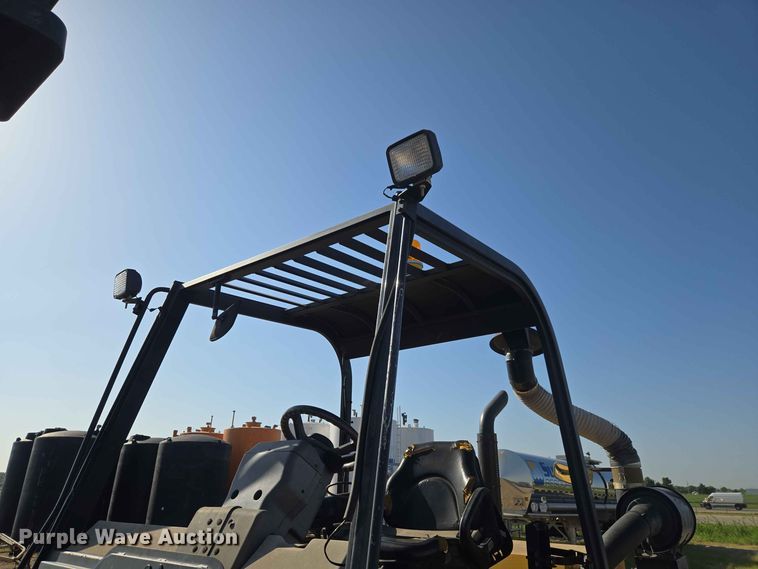 image for item EW8534 Caterpillar P17500 forklift