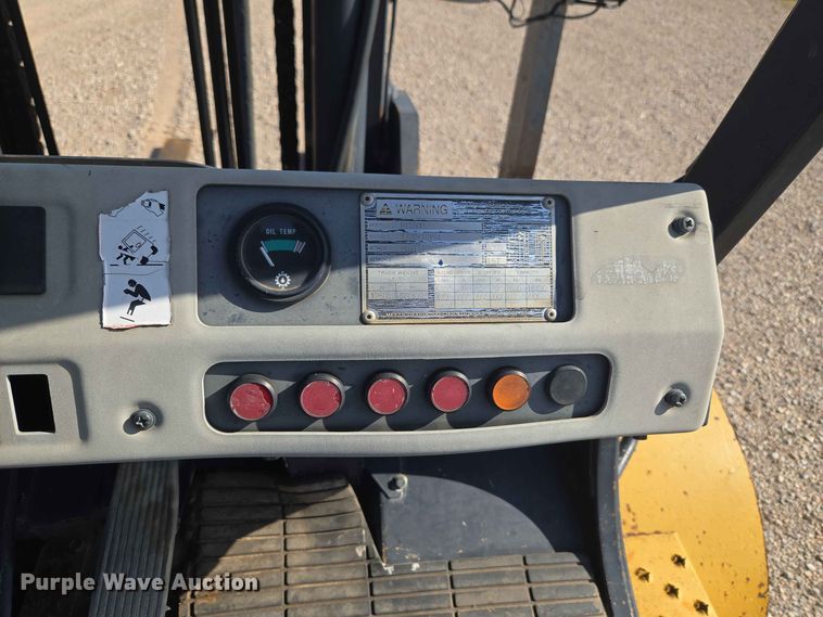 image for item EW8534 Caterpillar P17500 forklift