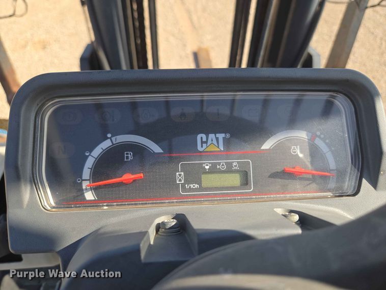 image for item EW8534 Caterpillar P17500 forklift