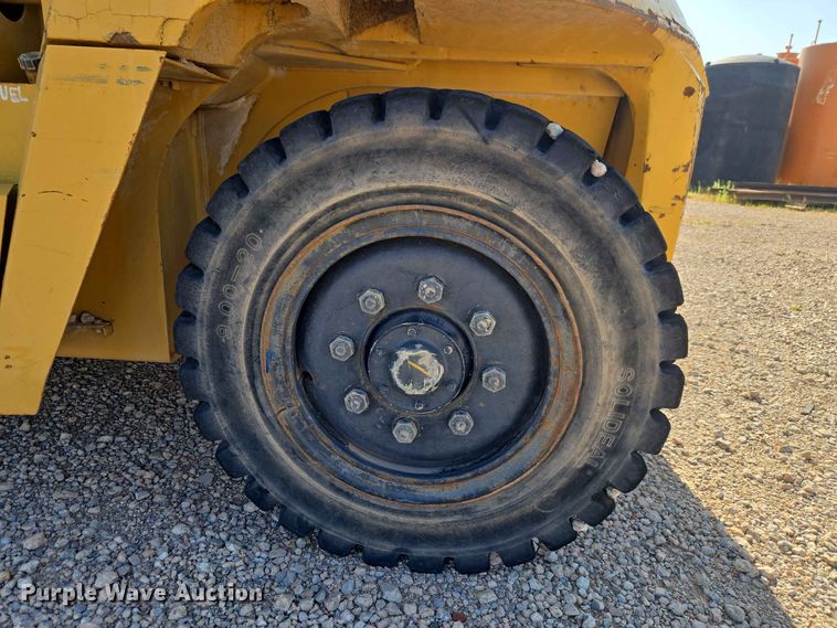 image for item EW8534 Caterpillar P17500 forklift