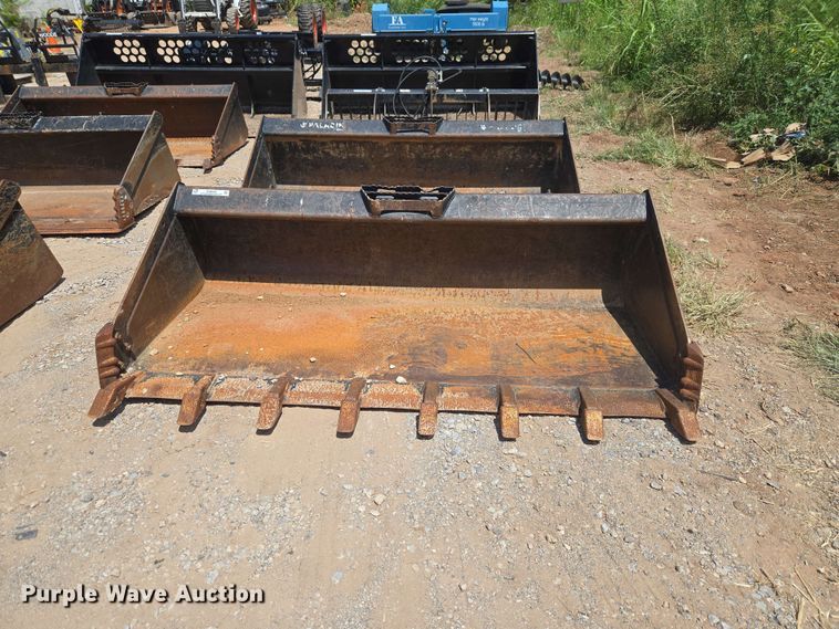image for item EW8535 skid steer bucket