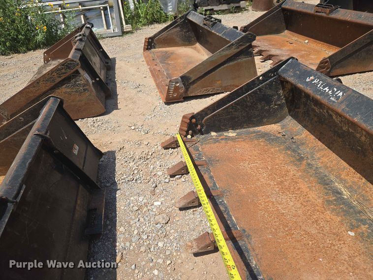 image for item EW8537 Paladin skid steer bucket