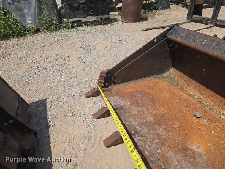 image for item EW8539 skid steer bucket