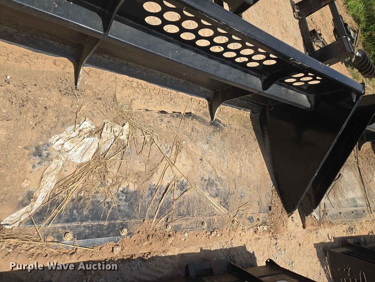 image for item EW8540 Kubota LM2584 skid steer bucket