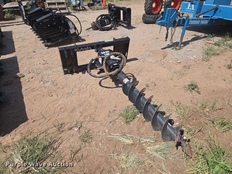 image for item EW8542 Kubota SA20 skid steer auger